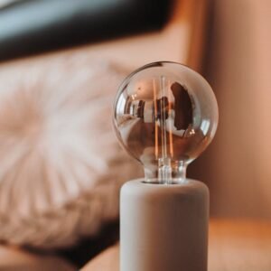 Lampe de Chevet LED — Tactile & Dimmable